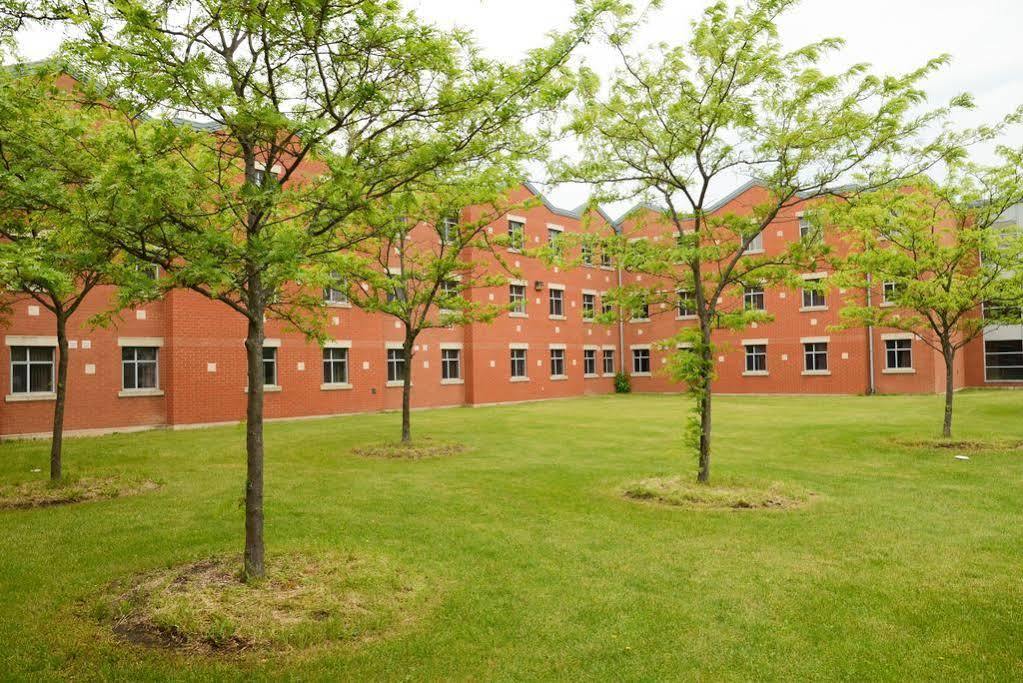 Residence & Conference Centre - Welland Exterior photo